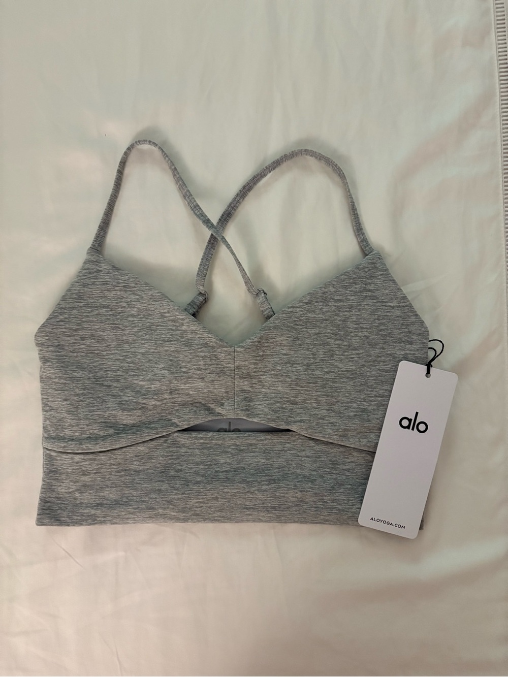 ALO Yoga ALOSOFT
HIGHLIGHT BRA
Color light heather grey size small BNWT